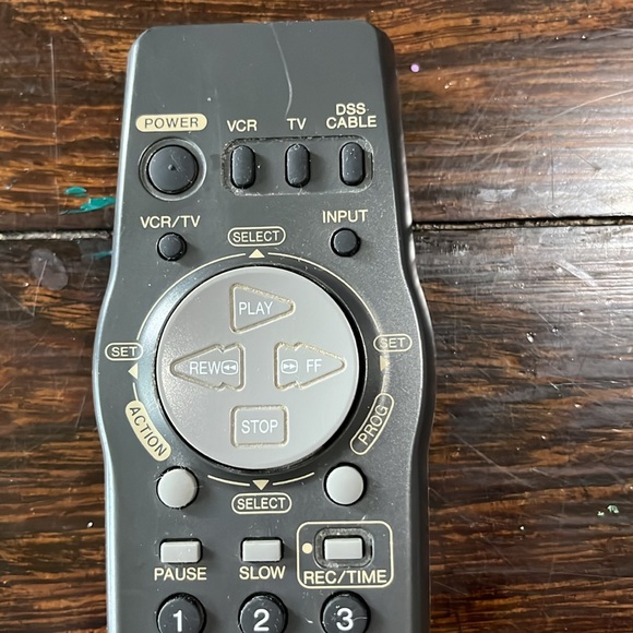 Panasonic universal remote - Picture 6 of 7